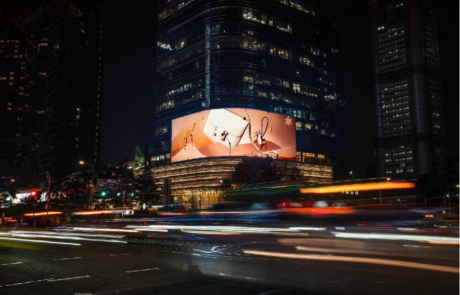 Tianhe Wanlinghui Square large screen